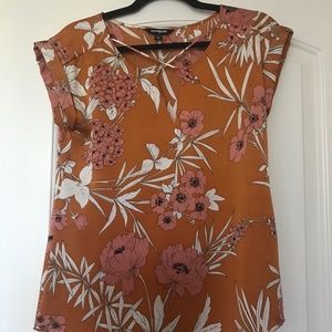 Express tank top never worn xs